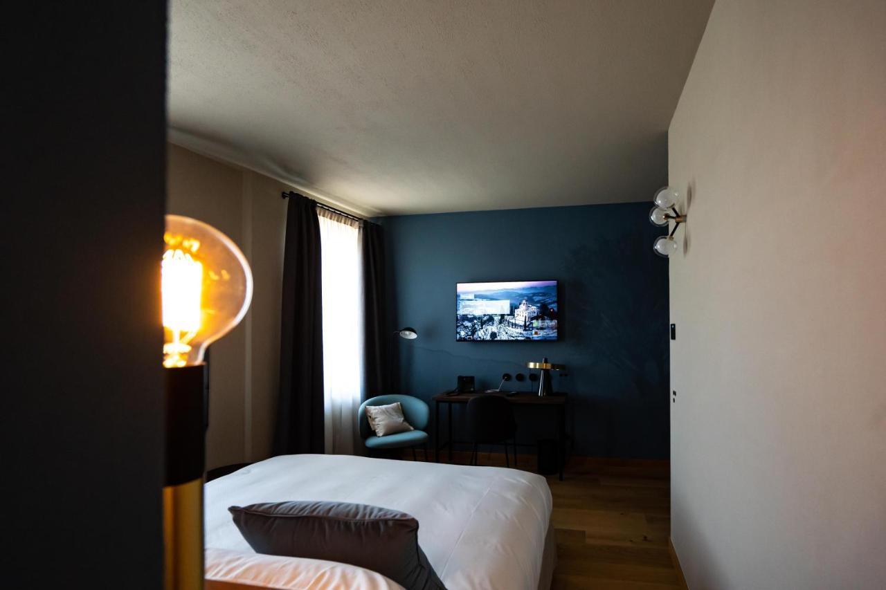 Locanda Moderna Carlambroeus Montevecchia Kültér fotó